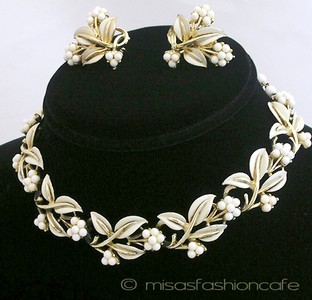 （画像用） ＣＯＲＯ コロ　白花セット