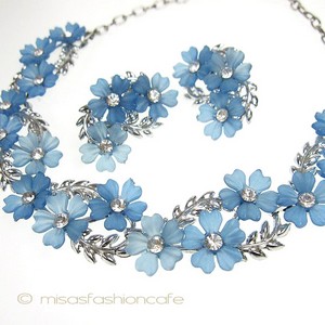 （画像用） ブルーフラワー　セット ネックレス＆イヤリング