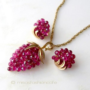 （画像用） クラウントリファリ Trifari 豪華な苺セット