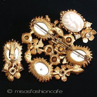 （画像用） バロックパールとRSの花 ブローチ＆イヤリングセット