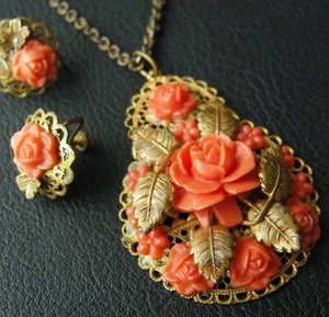 （画像用） アンティークお花 ネックレス・イヤリングセット