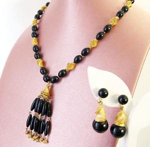 （画像用） クラウンTrifari ネックレス＆イヤリングセット