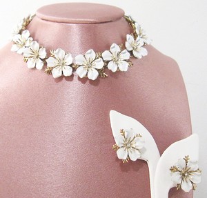 （画像用） クラウントリファリ ネックレス＆イヤリング