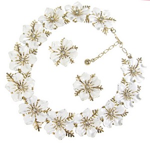 （画像用） クラウントリファリ ネックレス＆イヤリング