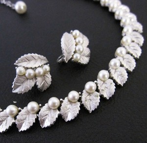 （画像用） クラウントリファリ ネックレス＆イヤリング