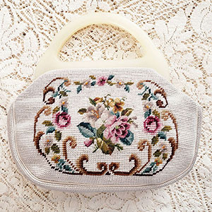 （画像用） ヴィンテージ花刺繍バッグ セルロイド製フレーム