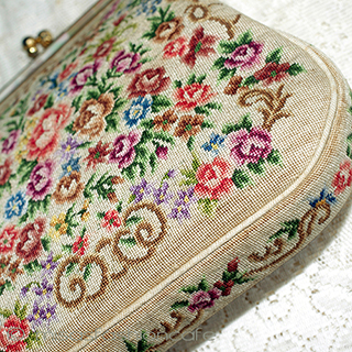 （画像用） アンティークバッグ プチポアン　花刺繍