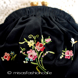 （画像用） アンティークバッグ　仏製 お花刺繍とパール金具