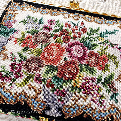 （画像用） アンティークバッグ 総刺繍お花プチポアン