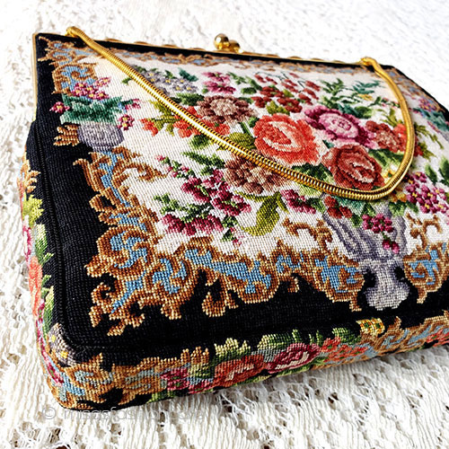 （画像用） アンティークバッグ 総刺繍お花プチポアン