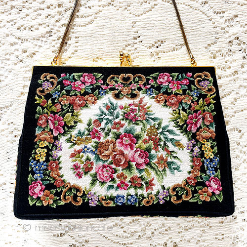 （画像用） ヴィンテージ　バッグ 総刺繍お花プチポアン