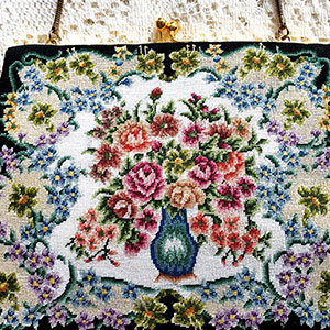 （画像用） アンティークバッグ 総刺繍お花プチポアン
