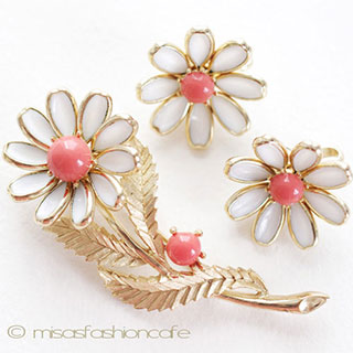 （画像用） Ｔｒｉｆａｒｉ　 トリファリ ガラスのお花セット