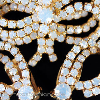 （画像用） ヴィンテージアクセサリー クリスタルのリボン