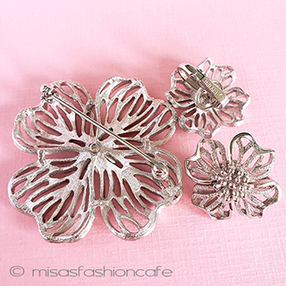 （画像用） ヴィンテージアクセサリー トリファリ　ハナミズキ