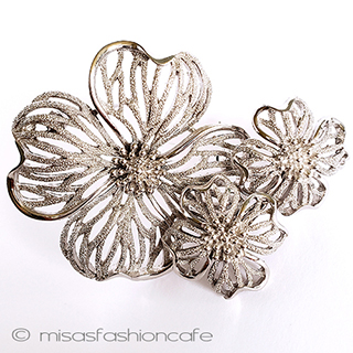 （画像用） ヴィンテージアクセサリー トリファリ　ハナミズキ