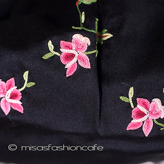 （画像用） ヴィンテージバッグ　仏製 お花刺繍とビジュー金具