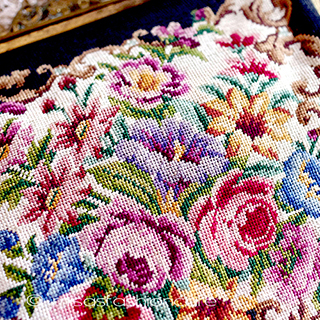 （画像用） アンティークバッグ　刺繍 オーストリア製　プチポアン