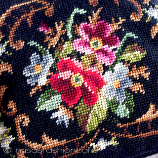 （画像用） ヴィンテージバッグ　刺繍 プチポアン　セルロイド製